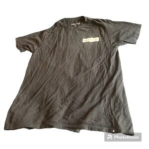 Black men’s Hurley tshirt